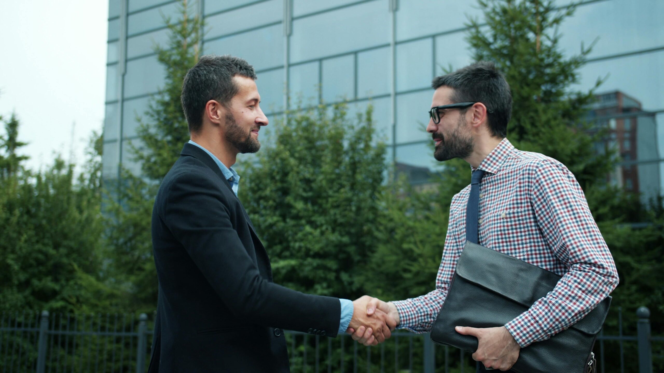 Înființare Firmă prin ADISAF – Ghid Complet pentru Antreprenori