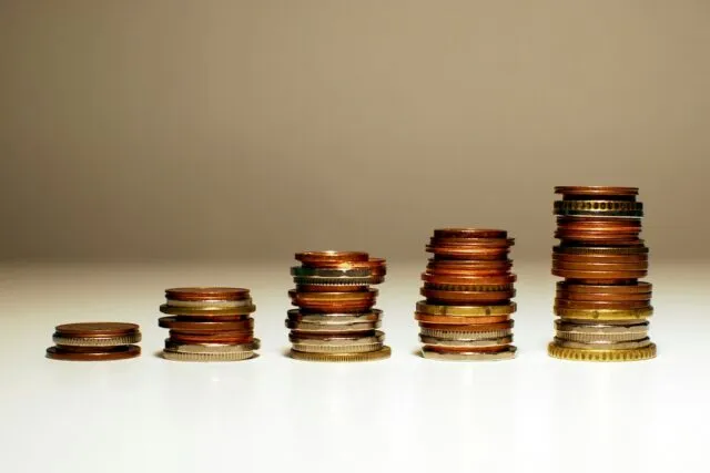 Photo common personal finance mistakes